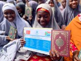 Afrika'da Kur'an-ı Kerim Hediyeleri dağıtıldı.